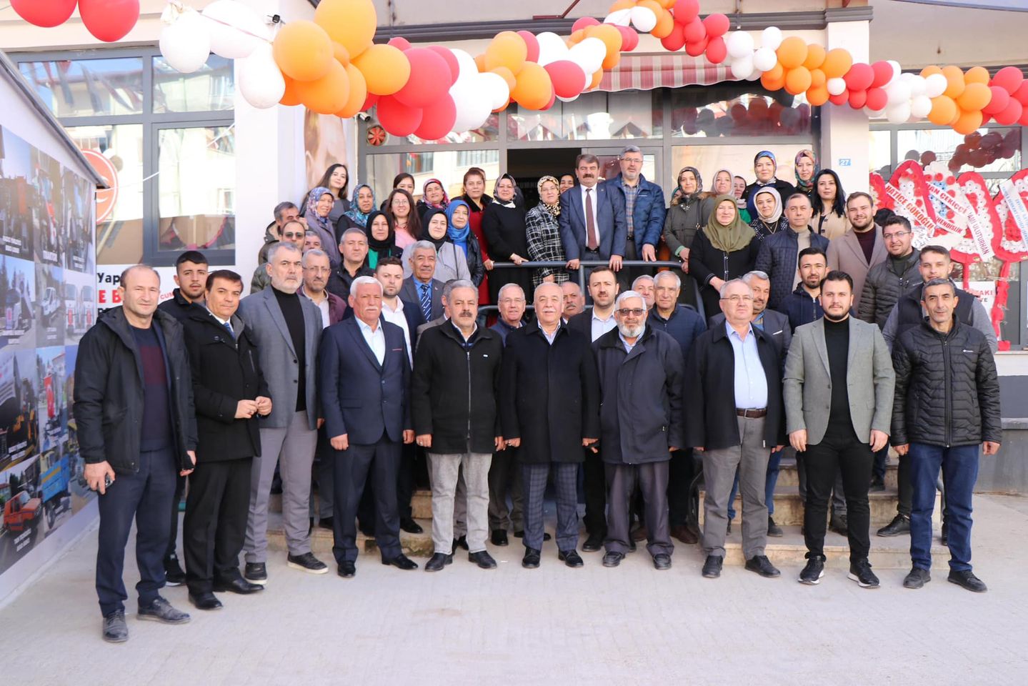 AK Parti Dinar'da Seçim Hazırlıklarını Değerlendirdi