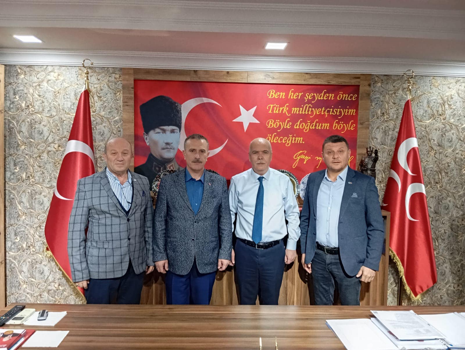 Eskişehir'de MHP İl Başkanlığı'na nezaket ziyareti gerçekleştirildi.