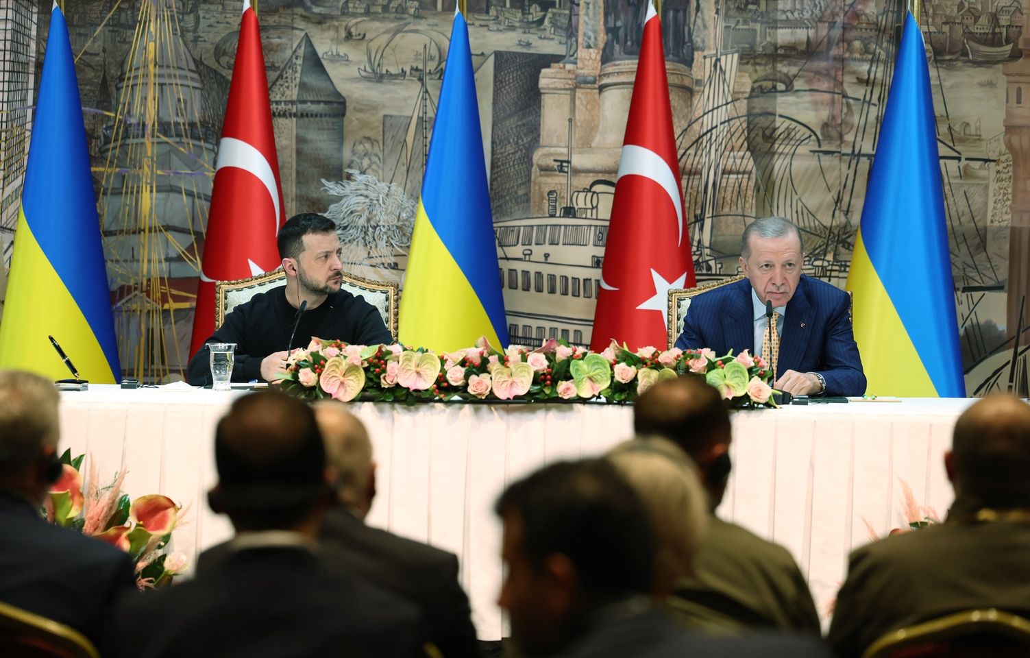 Cumhurbaşkanı Erdoğan Ukrayna Devlet Başkanı Zelenskiy ile görüşmeyi kamuoyuyla paylaştı