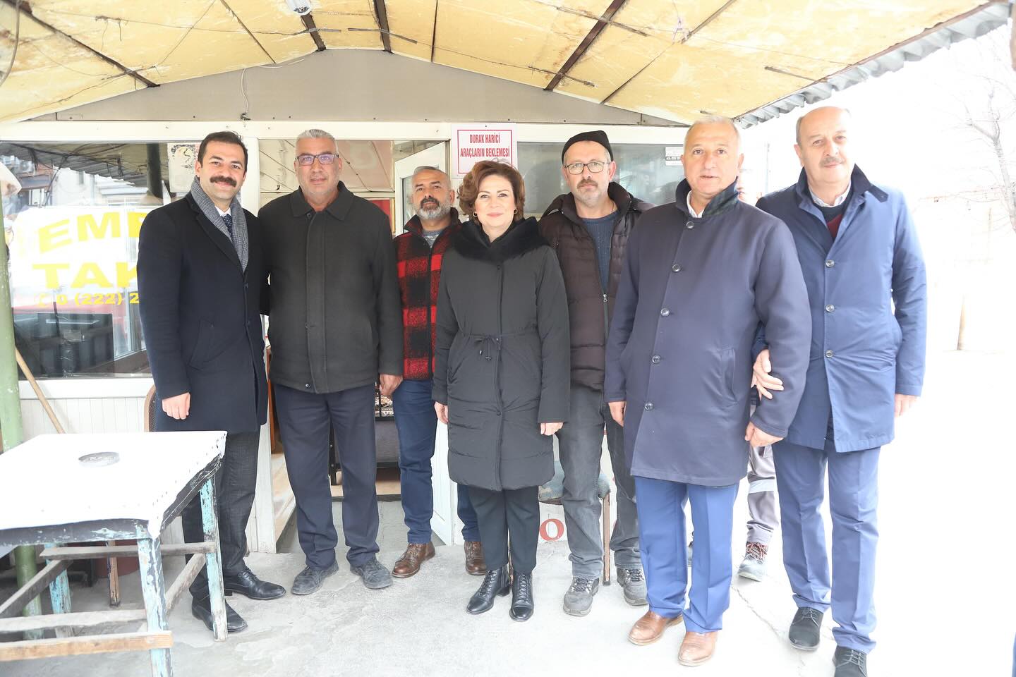 CHP İl Başkanı Ayşe Ünlüce, Eskişehir'de mahalle esnafını ziyaret etti