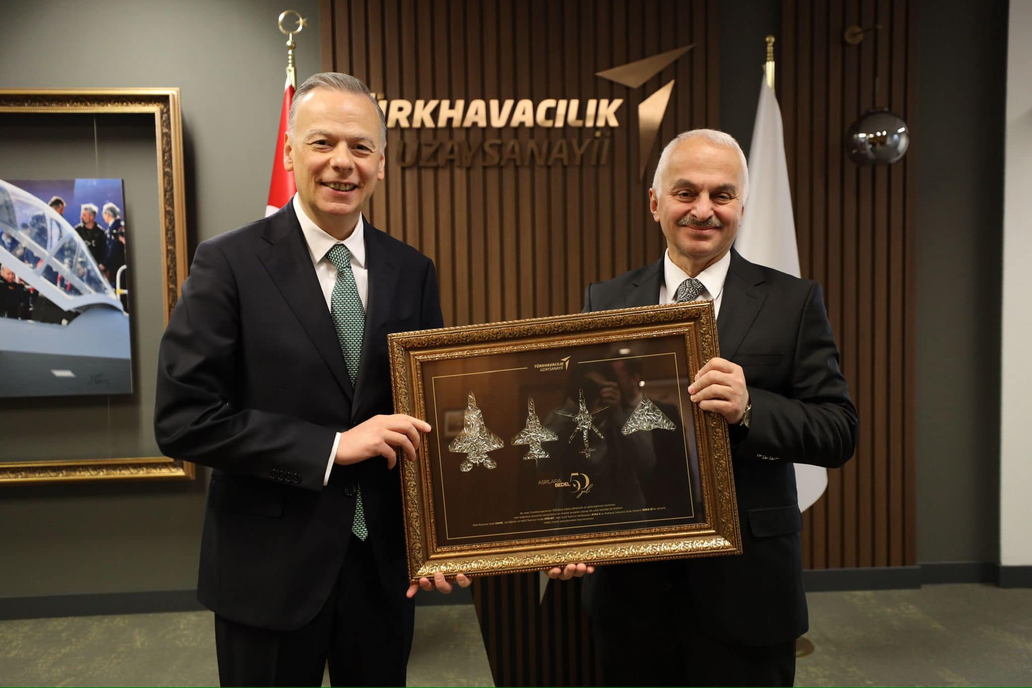 Ticaret Bakan Yardımcısı liderliğinde Türk Havacılık ve Uzay Sanayii A.Ş. ziyaret edildi.