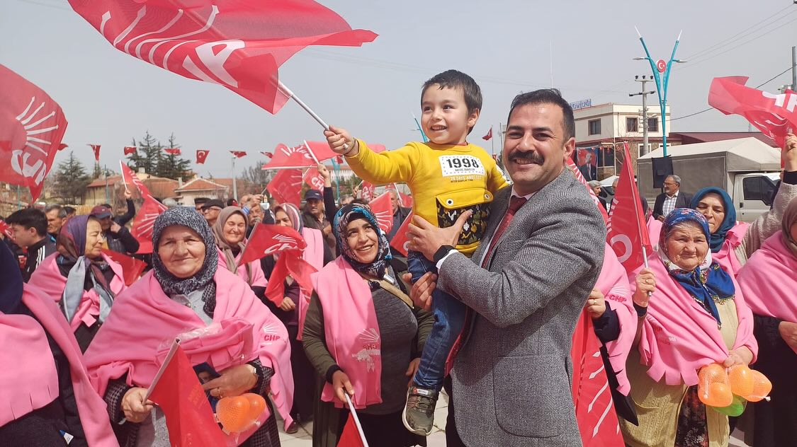CHP Eskişehir, Halkla Buluşma Etkinlikleri Düzenliyor