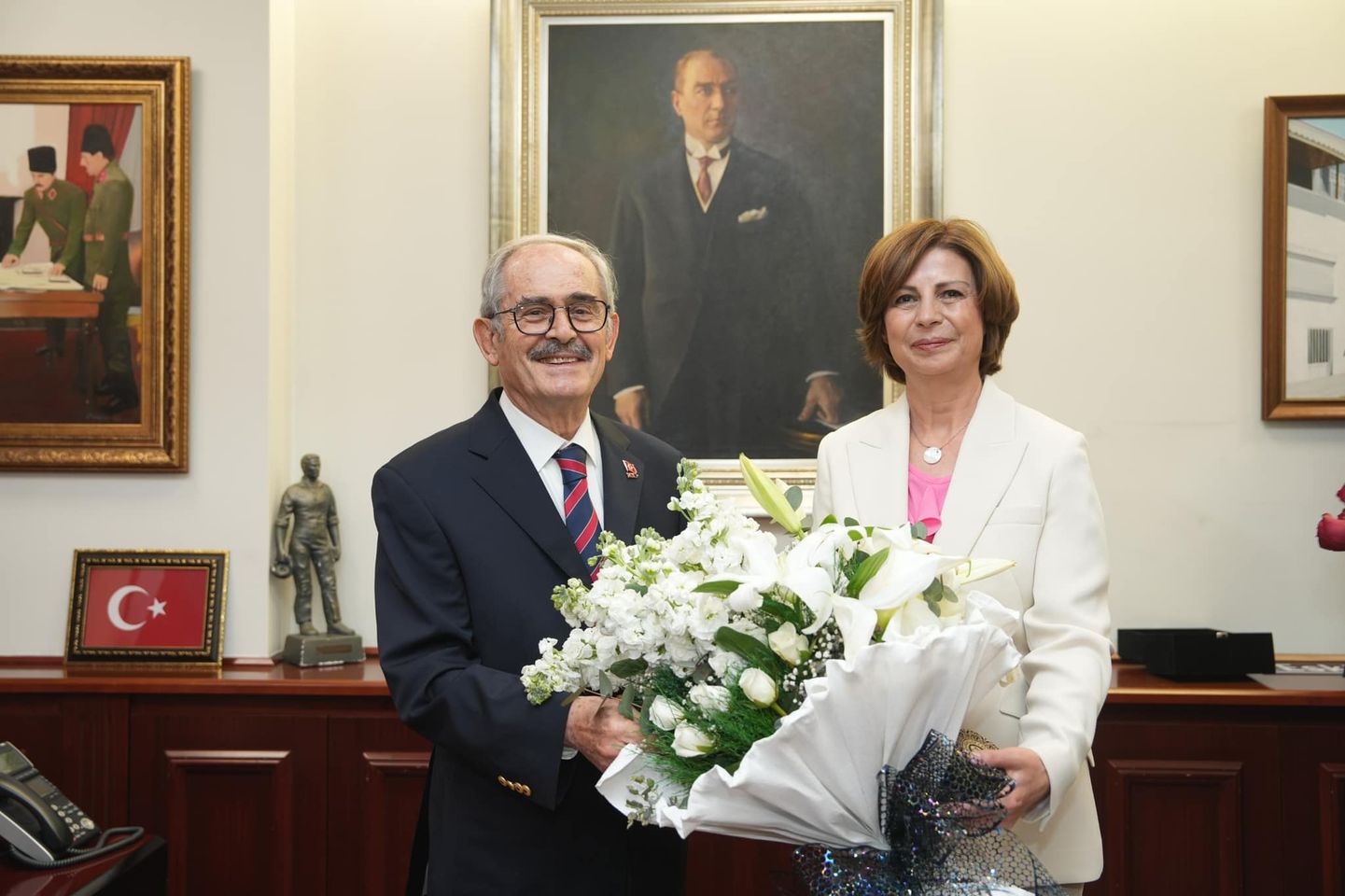 Eskişehir Büyükşehir Belediyesi'nde Yeni Belediye Başkanı Göreve Başladı