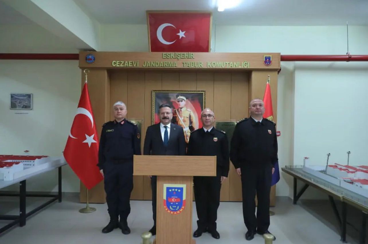 Vali Aksoy, Eskişehir Jandarma Komutanlığı'nda iftar programına katıldı