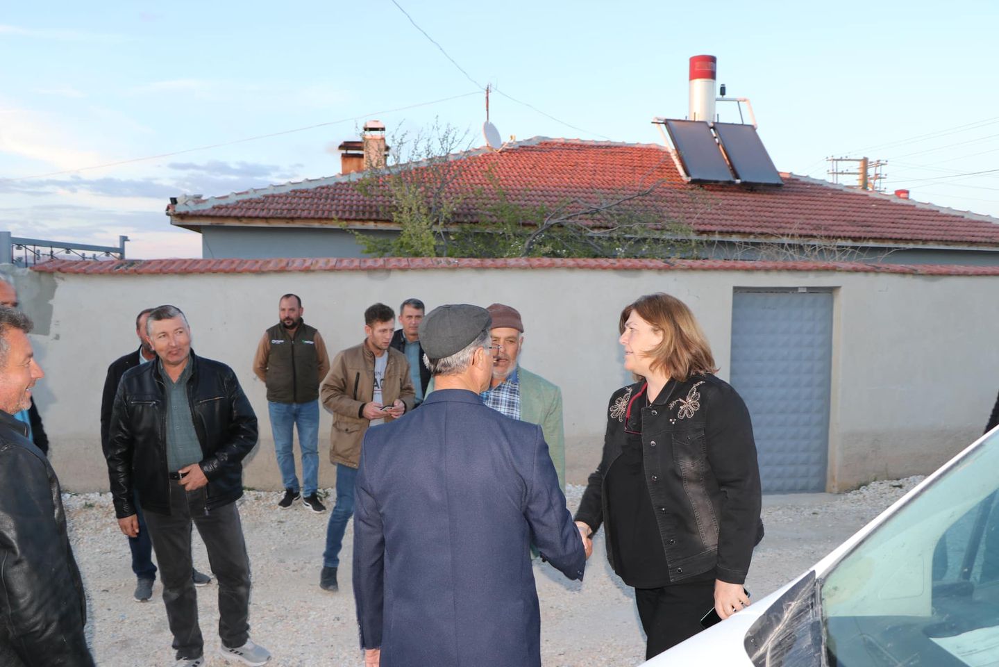 Eskişehir Çifteler Belediye Başkanı Zehra Konakcı, Dikmen Mahallesi'nde Samimi bir İftar Programına Katıldı