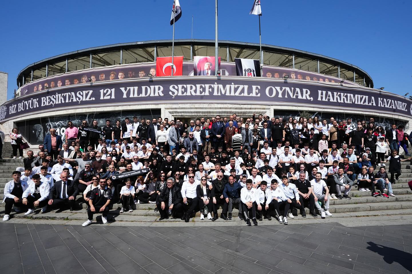 Beşiktaş, Bayram Coşkusunu Spor Tesislerinde Gerçekleştirdi
