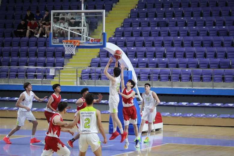 U-18 Basketbol Anadolu Şampiyonası Afyonkarahisar'da Başladı