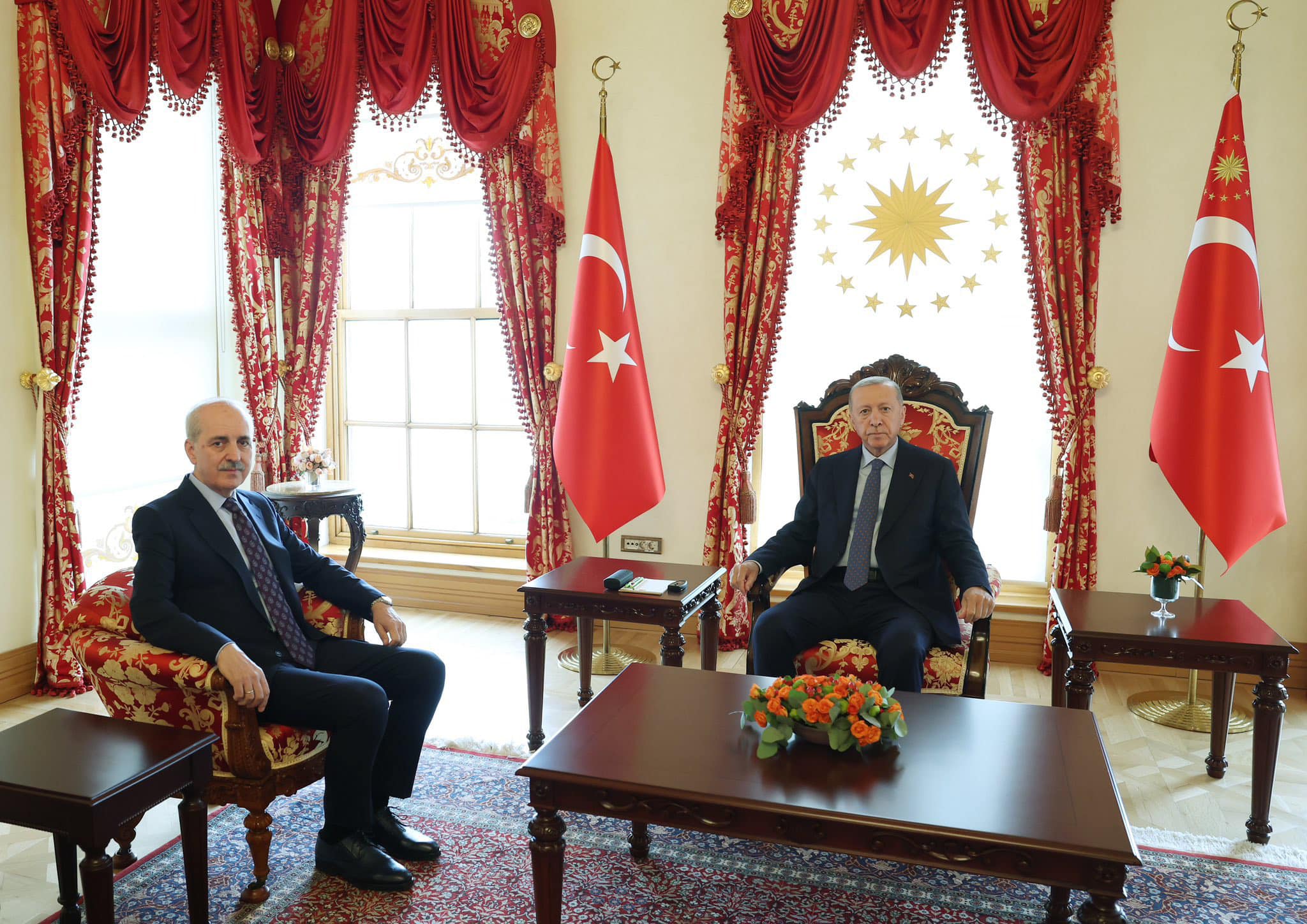 Cumhurbaşkanı Erdoğan, TBMM Başkanı ile görüştü: Detaylar gizemini koruyor.