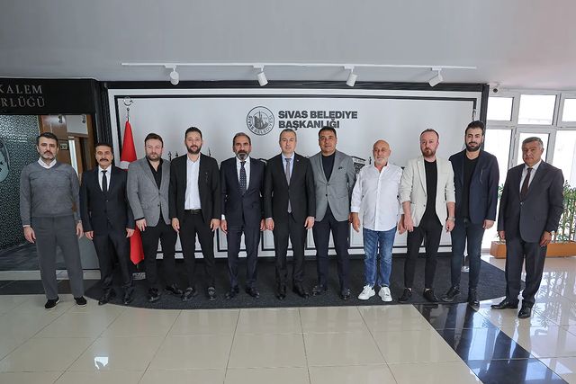 Sivas Belediye Başkanı Dr. Adem Uzun'a Sivasspor Kulübü'nden tebrik ziyareti!