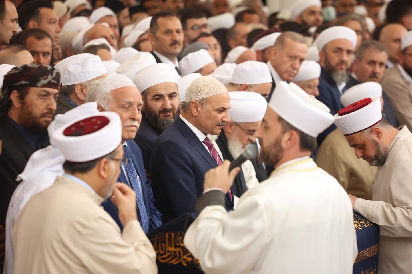 Eski Genel Başkan Mustafa Kamalak ve Diğer İsimler Cenaze Töreninde Buluştu