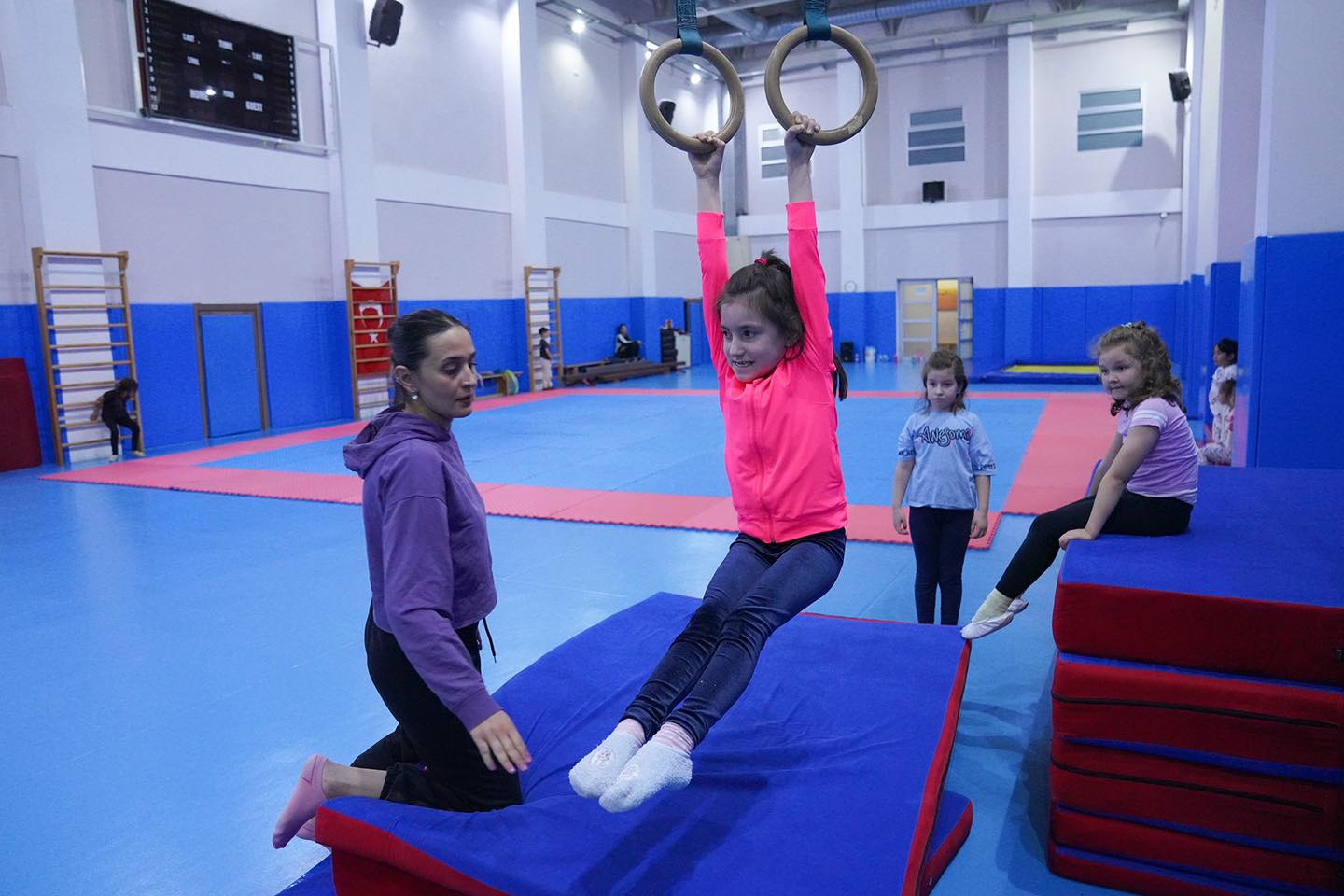 Eskişehir'de Gençleri Spora Teşvik Eden Jimnastik Kursları Başladı