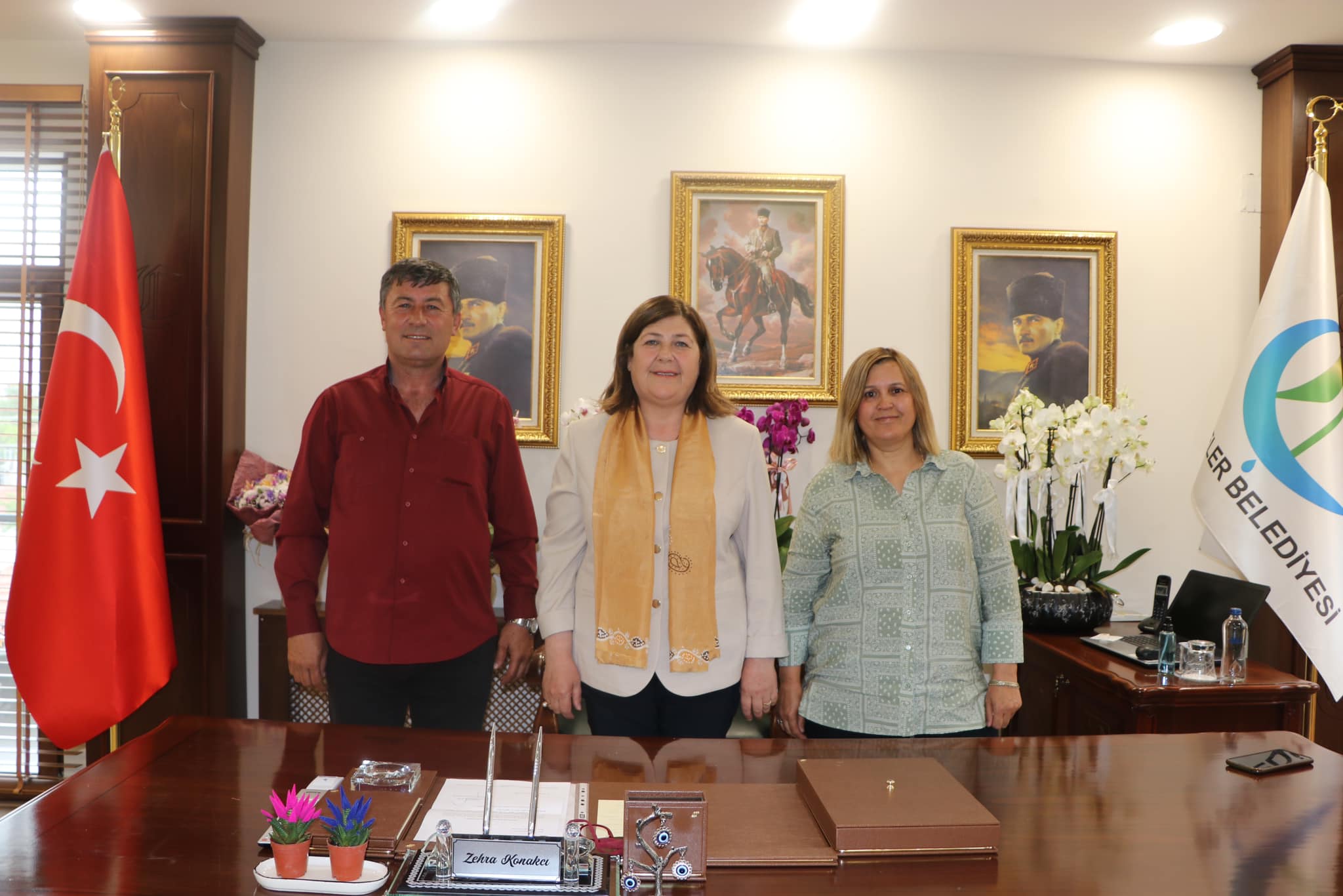 Eskişehir'de Belediye Başkanı Zehra Konakcı, Çifteler Taşıyıcılar Kooperatifi'ni kabul etti