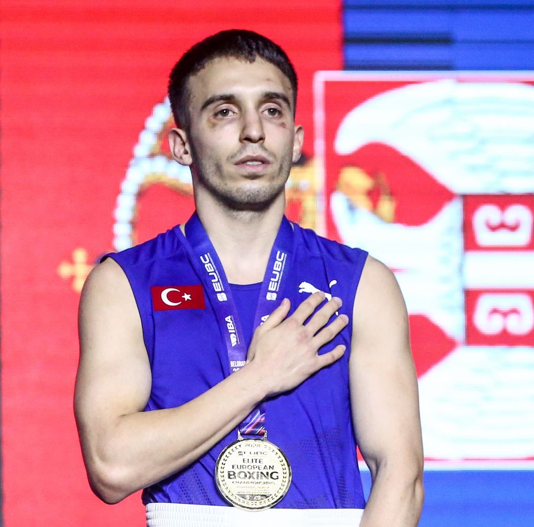 Türk Boksunun Gururu Samet Gümüş, Avrupa Şampiyonasında Altın Madalya Kazandı