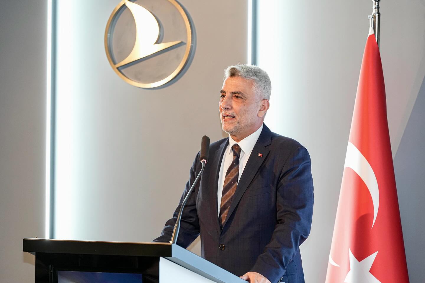 Ticaret Bakanı Prof. Dr. Ömer Bolat, THY, Airbus ve Rolls Royce İle Ortak Üretim İmza Töreni Gerçekleştirdi