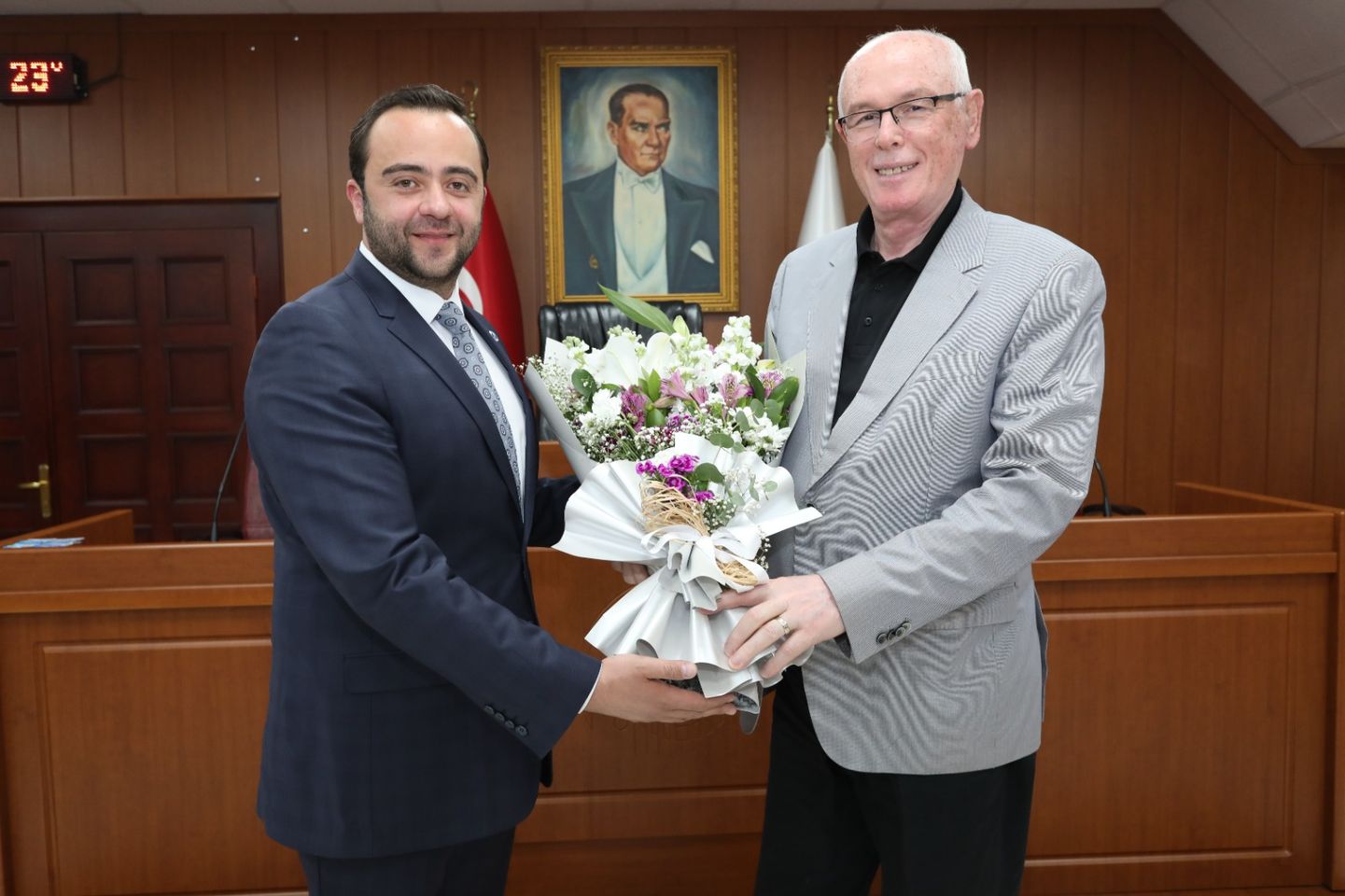 ESGİAD Yeni Dönem Belediye Başkanını Ziyaret Etti