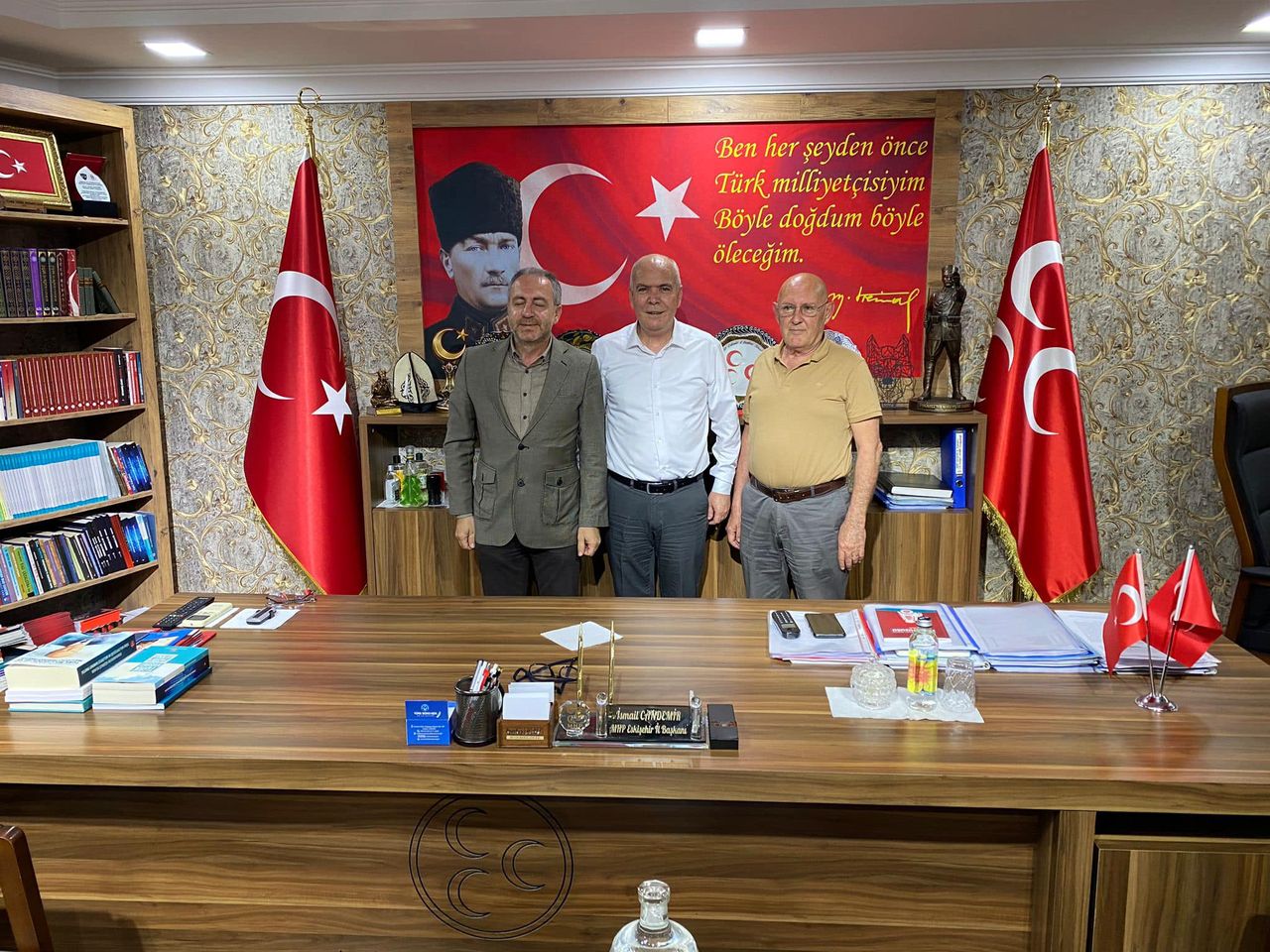 MHP MYK Üyesi Necdet Öztürkçü Eskişehir'de İl Başkanı İsmail Candemir ile Buluştu