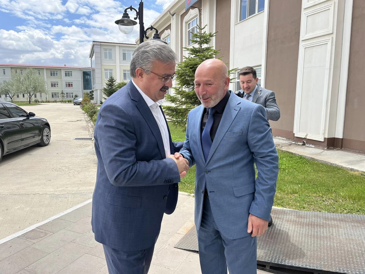 AK Parti Milletvekili İbrahim Yurdunuseven, Afyonkarahisar İl Genel Meclis Başkanı Mehmet Siper'i Ziyaret Etti