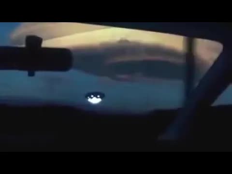 Net Bir Şekilde UFO Görüntüsü İçeren Video Gündemde