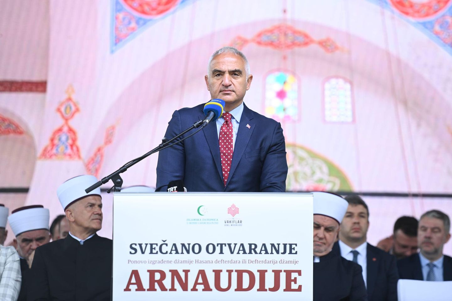 Türkiye'nin Kültür ve Turizm Bakanı Mehmet Ersoy, Bosna Hersek'te Restorasyonu Tamamlanan Arnaudiye Camii'nin Açılışını Gerçekleştirdi