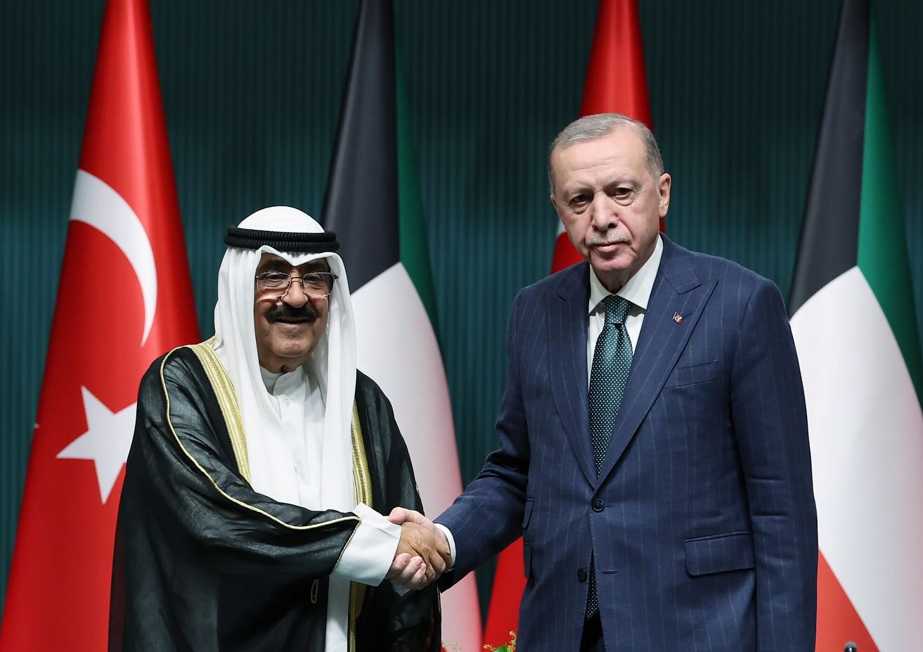
        Türkiye ile Kuveyt Arasında Önemli Anlaşma İmzalandı
    