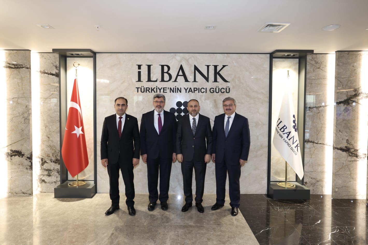 Ak Parti Milletvekili İbrahim Yurdunuseven, İller Bankası Genel Müdürü Recep Türk'ü Ziyaret Etti