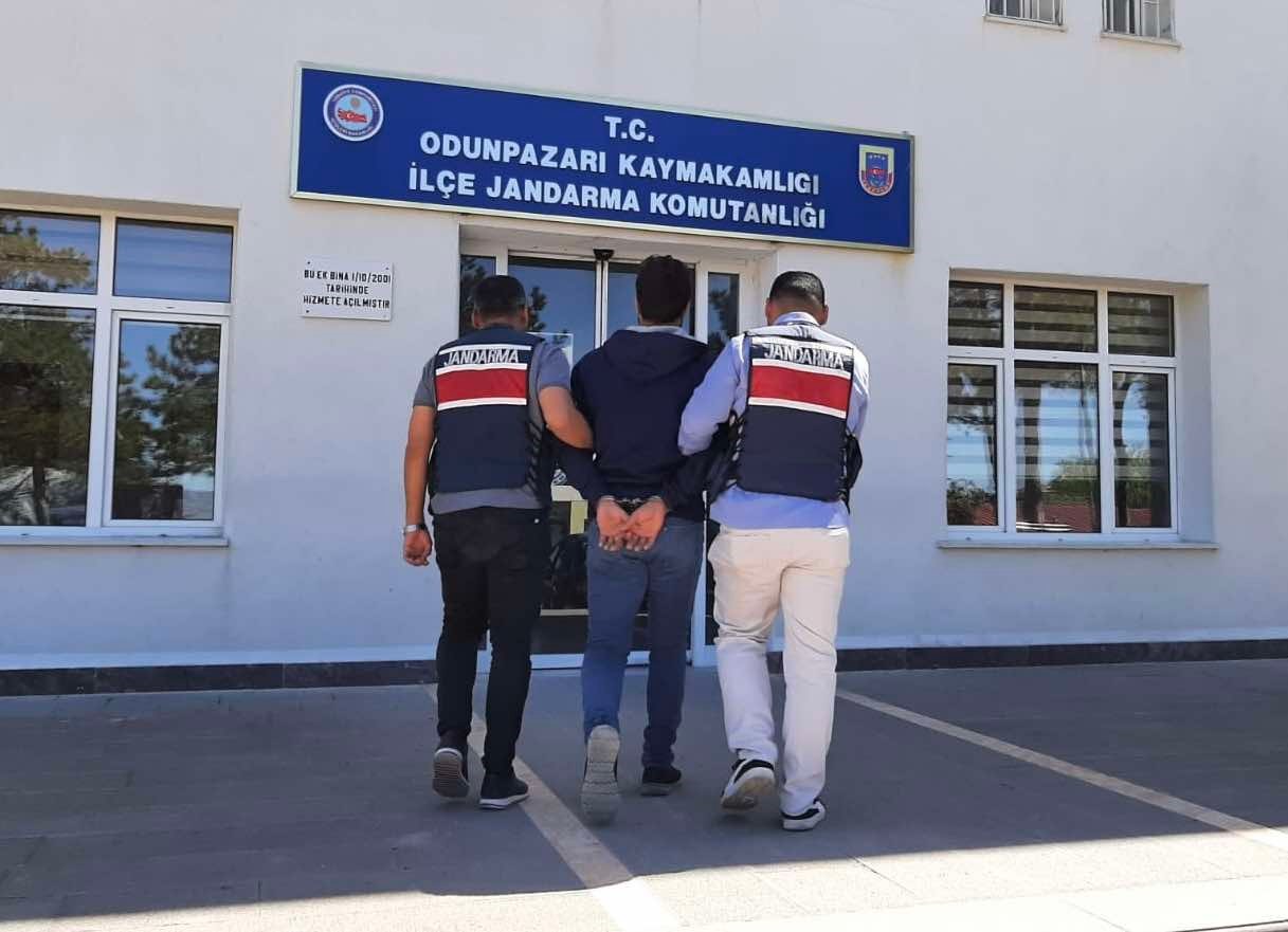 Eskişehir İl Jandarma Komutanlığı Terör Örgütü Üyesi Yakaladı!