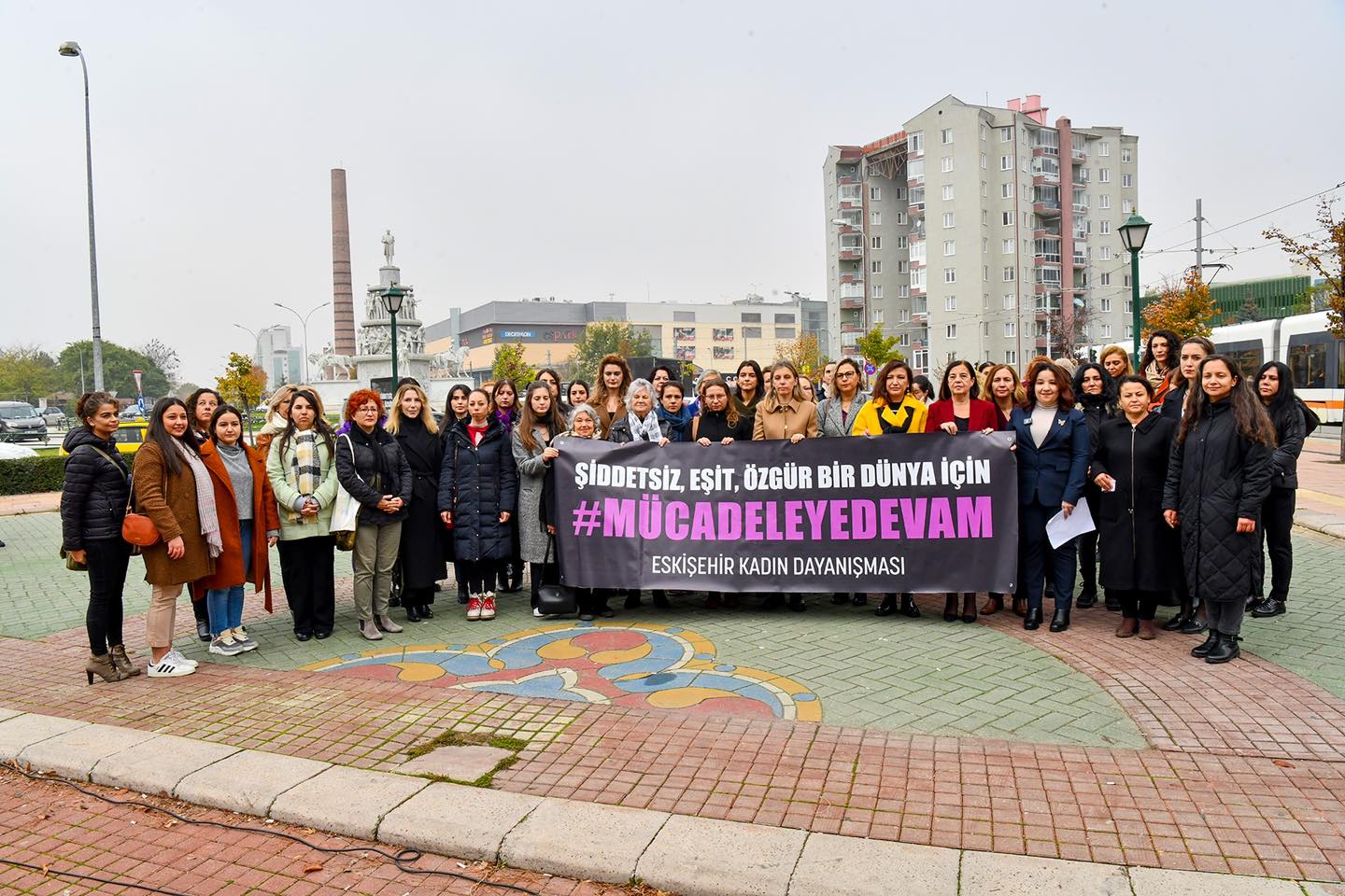 Tepebaşı Belediyesi, Kadına Yönelik Şiddete Karşı Mücadele Günü'nde etkinlik düzenledi