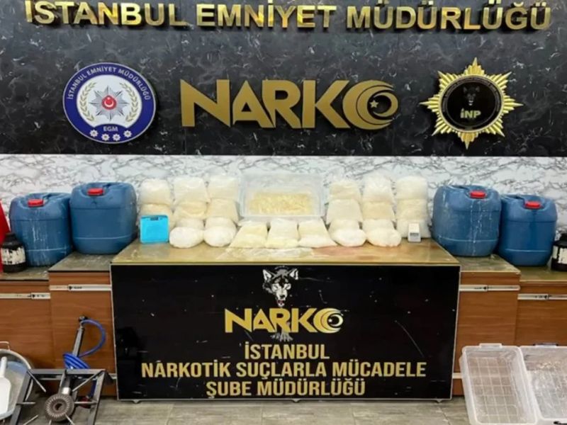 İçişleri Bakanı Ali Yerlikaya liderliğinde yapılan 'NARKOGÜÇ-38' operasyonunda 1 ton 719 kilogram uyuşturucu ele geçirildi.