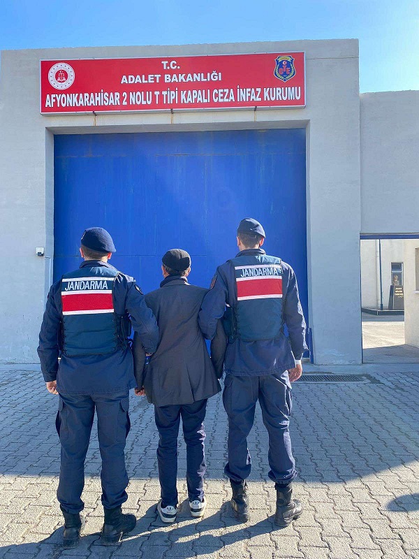 Afyonkarahisar'da Şehit Uzman Jandarma Operasyonunda 37 Yıl Hapis Cezasına Çarptırılan Şüpheli Yakalandı