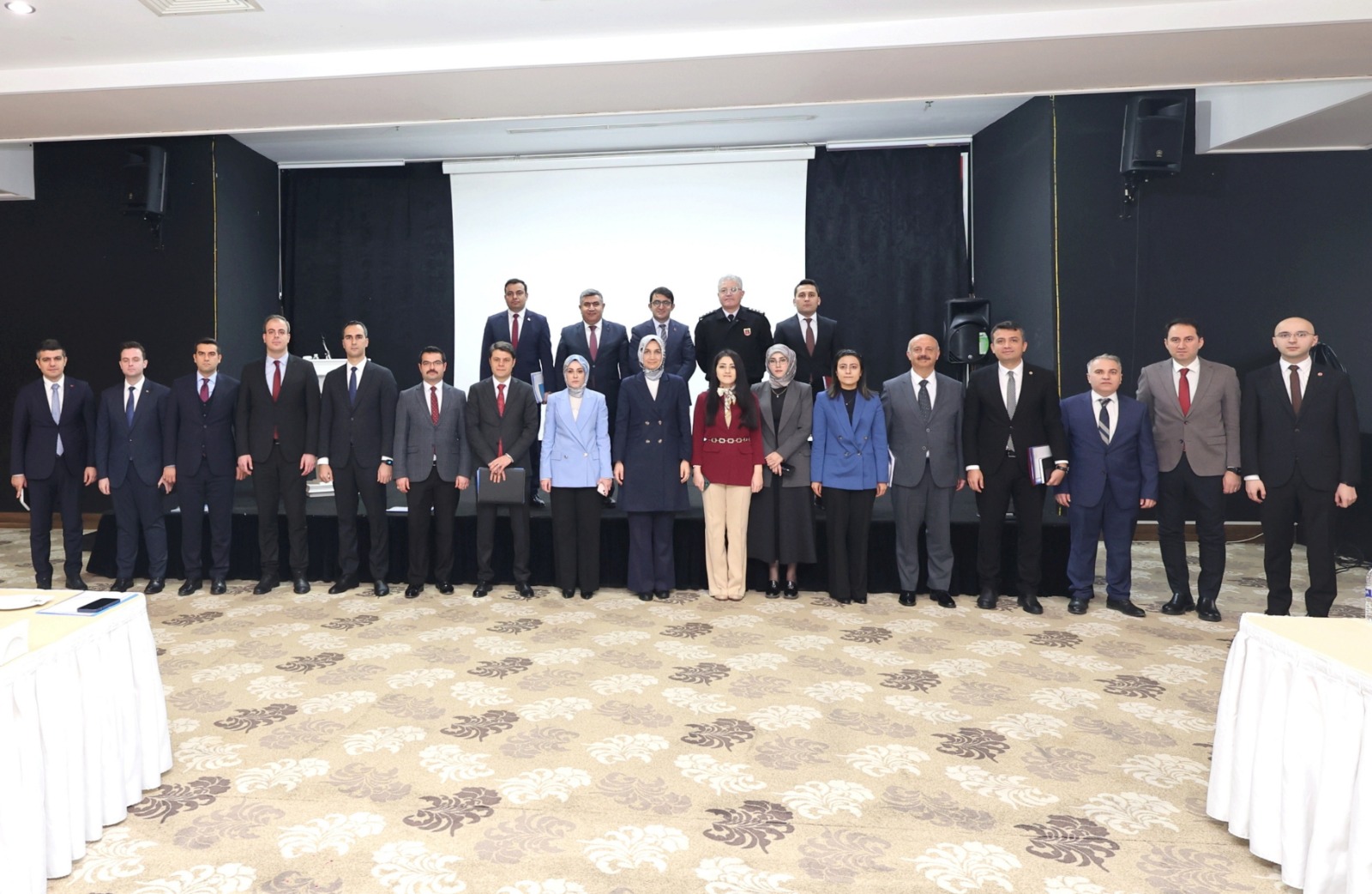 Afyonkarahisar'da Vali Güran başkanlığında İl Güvenlik ve Asayiş Koordinasyon Toplantısı yapıldı