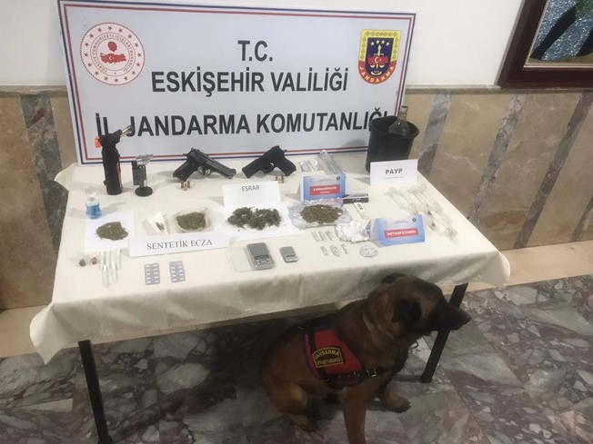 Eskişehir Jandarması Uyuşturucu Suçlarıyla Mücadelede Başarılı: (11) Şüpheli İşlem Gördü