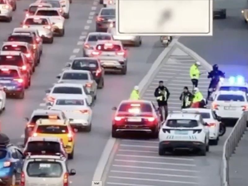 İçişleri Bakanı Ali Yerlikaya, Yasa Dışı Işık Kullanan Sürücülere Ceza Kesildi!