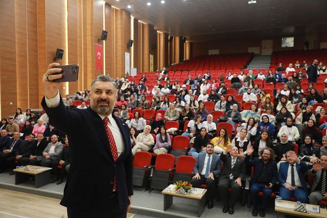 RTÜK Başkanı Ebubekir Şahin, Gençlerle Yeni Medya ve İletişim Kampında Buluştu