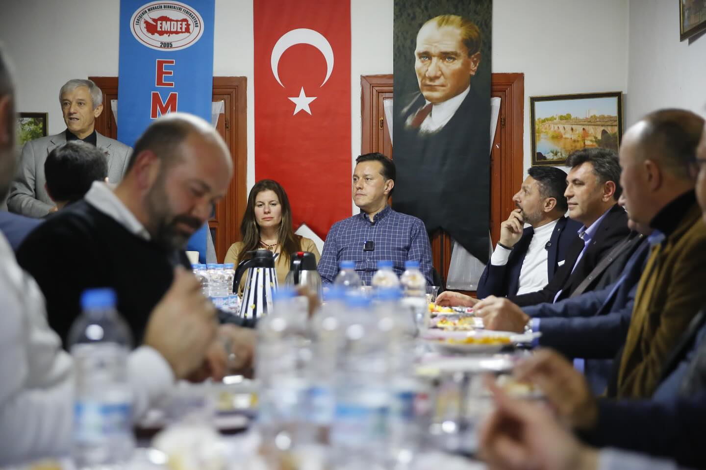 AK Parti İl Yönetimi Eskişehir'deki Sivil Toplum Kuruluşunu Ziyaret Etti