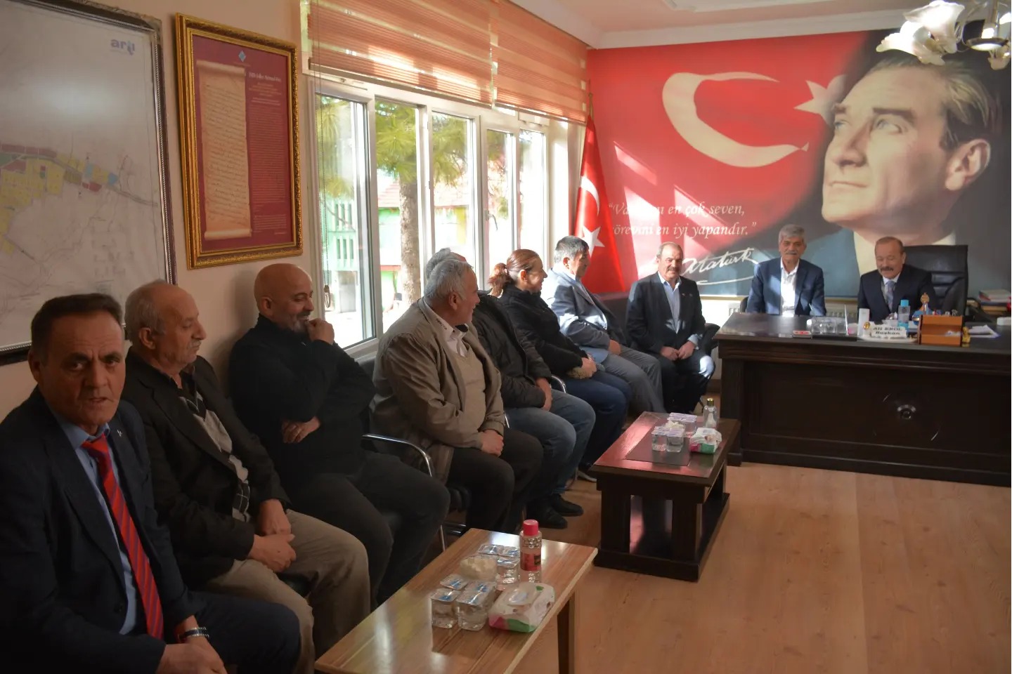 Afyonkarahisar'da Milletvekili ve Yerel Yönetimler Arasında İş Birliği ve Dayanışma Toplantısı Gerçekleşti