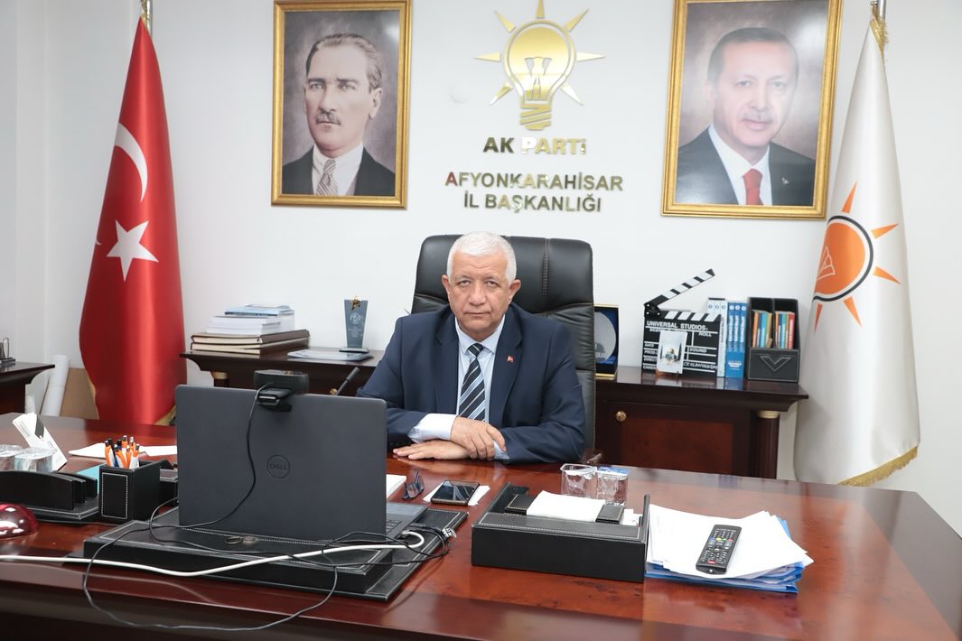 AK Parti Afyonkarahisar İl Başkanı Hüseyin Menteş, Seçim İşleri Toplantısında yer alan konuları değerlendirdi