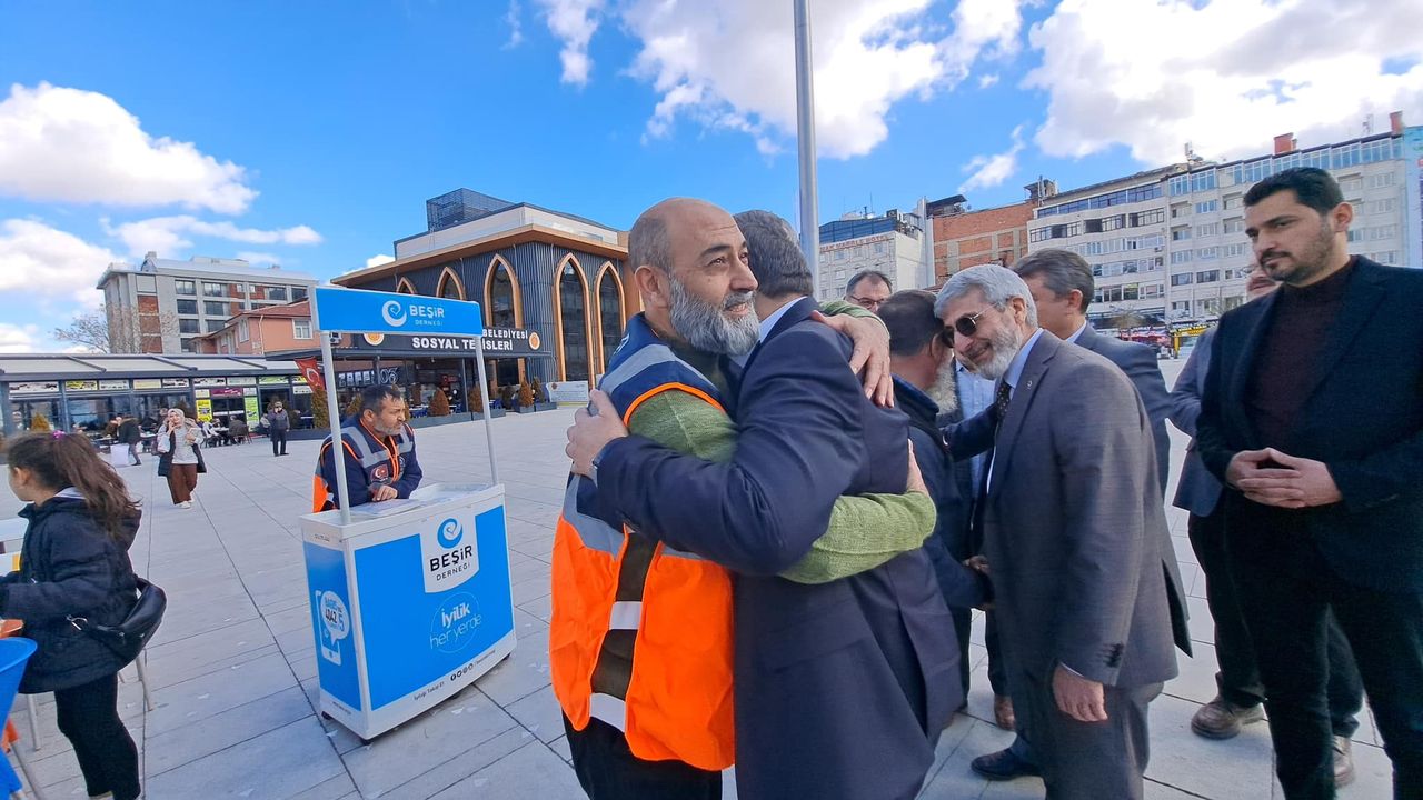 Beşir Derneği, Afyonkarahisar'da Berat Kandili için anlamlı bir etkinlik düzenledi.