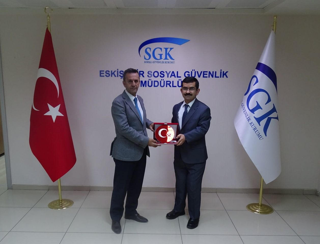 Sosyal Güvenlik Çalışanları Sendikası Genel Başkanı ve Heyeti Eskişehir SGK İl Müdürlüğü'nü ziyaret etti