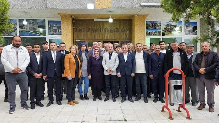 MHP İl Yönetimi, Belediye Başkanı Ramazan Eryıldız'ı Ziyaret Etti