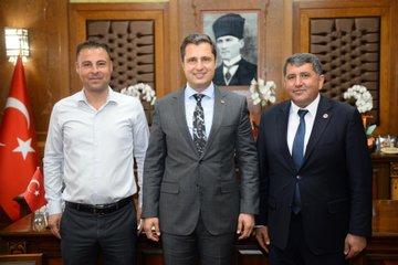 CHP Genel Başkan Yardımcısı Deniz Yücel Bayındır İlçesini Ziyaret Etti