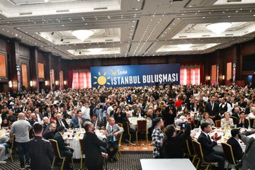 Müsavat Dervişoğlu İstanbul'da Buluşma Gerçekleştirdi