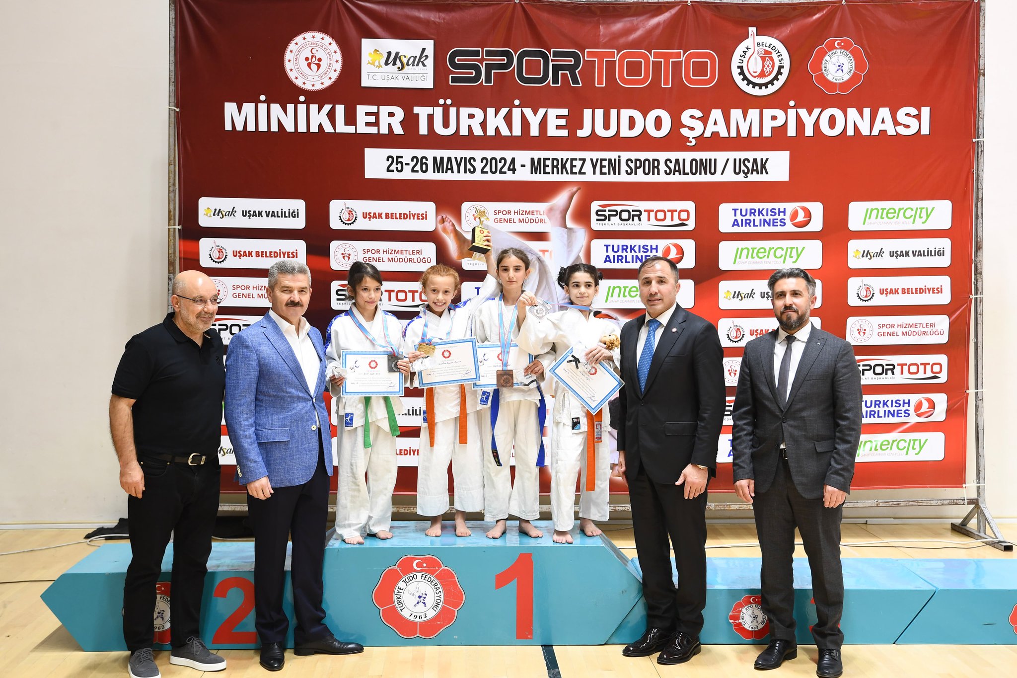 Spor Toto Minikler Türkiye Judo Şampiyonası Uşak'ta Gerçekleşti