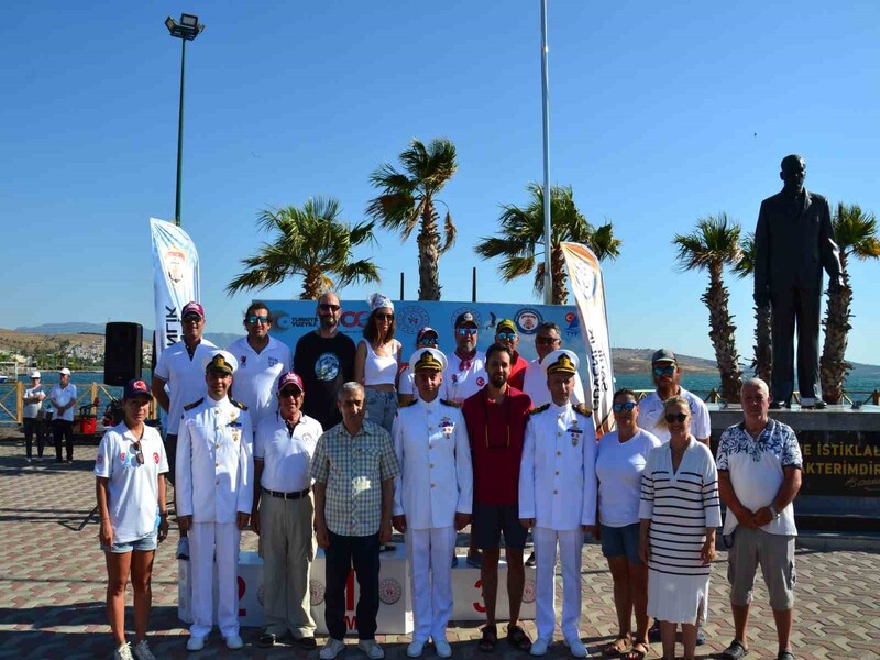 İzmir Aliağa'da Sahil Güvenlik Kupası Yelken Yarışları Gerçekleştirildi