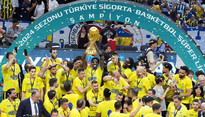 T.C. İçişleri Bakanı Ali Yerlikaya, Fenerbahçe Beko'nun Şampiyonluğunu Tebrik Etti