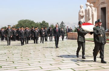 Türkiye Cumhuriyeti İçişleri Bakanı Ali Yerlikaya, Jandarma Teşkilatının 185. Kuruluş Yıl Dönümünde Anıtkabir'i Ziyaret Etti