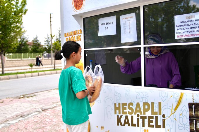 Afyonkarahisar Belediyesi, İki Yeni Halk Ekmek Büfesi Açtı