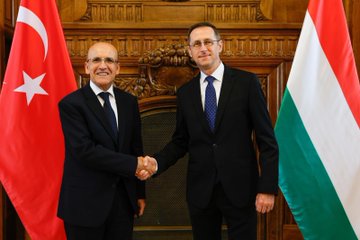 Maliye Bakanı Şimşek, Macaristan Maliye Bakanı İle Buluştu