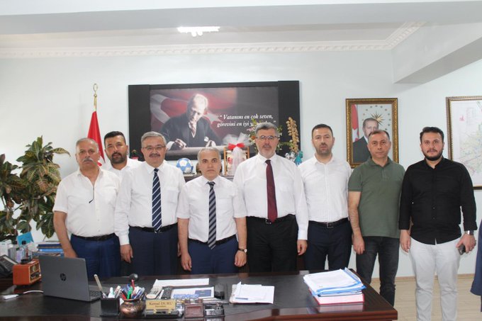 AK Parti Afyonkarahisar Milletvekili Av. Ali Özkaya, Dinar Kaymakamı Kemal Duru'yu ziyaret etti