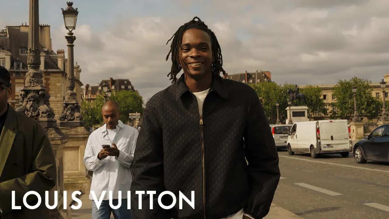 Louis Vuitton, Paris'in Yeni Yüzlerini Tanıtıyor