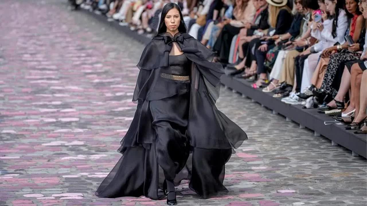 Chanel, 2023/2024 Sonbahar/Kış Haute Couture Koleksiyonunu Tanıttı